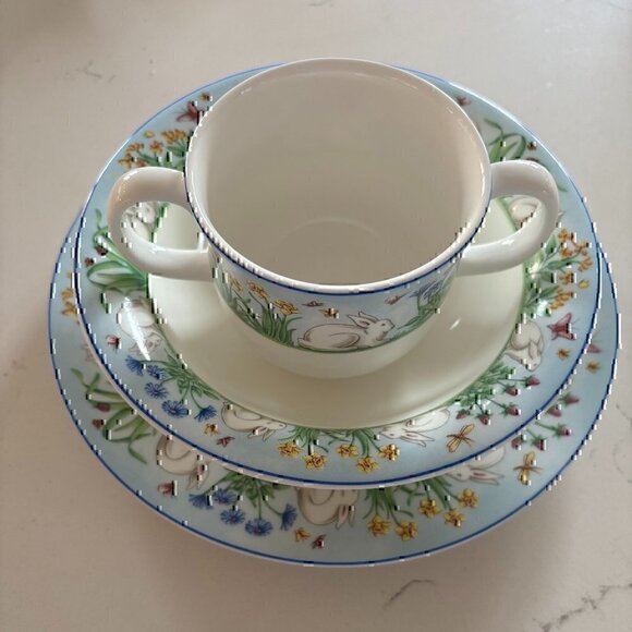 Tiffany & Co. 3 Piece Baby Set "Tiffany Meadows" with Bunny Rabbit - Picture 1 of 11